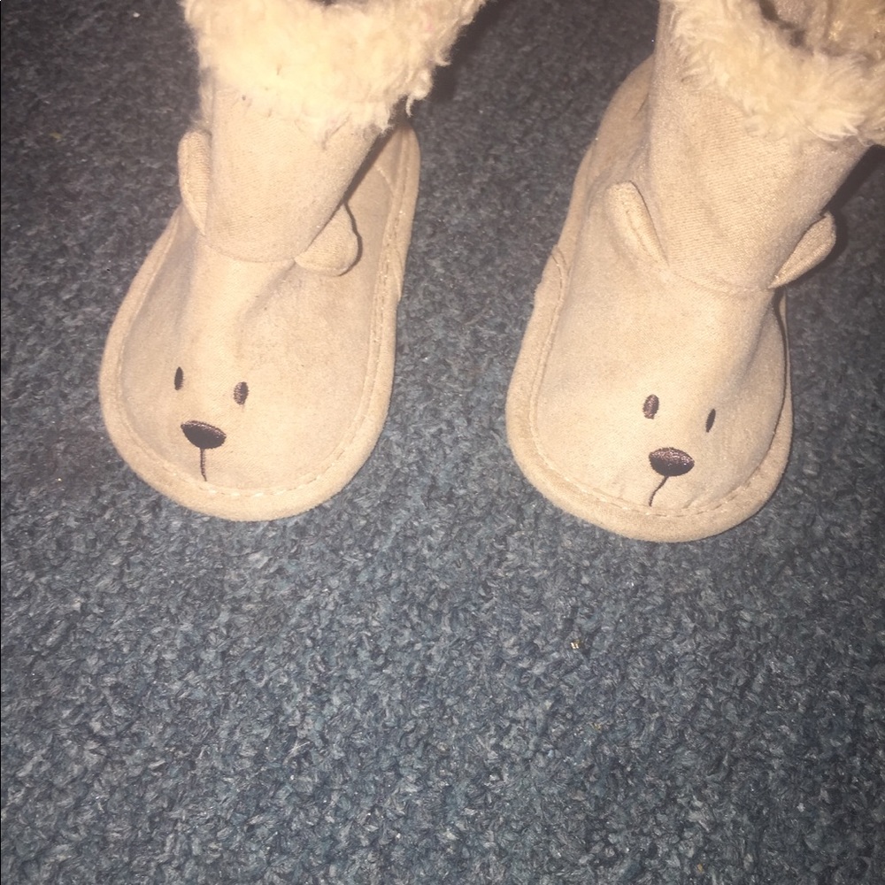 3-6 m furry boots